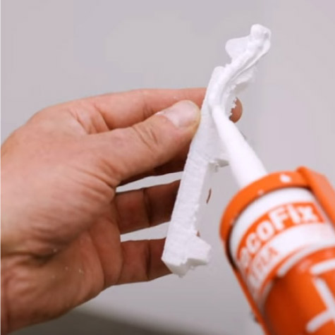Der richtige Kleber für Stuckleisten.